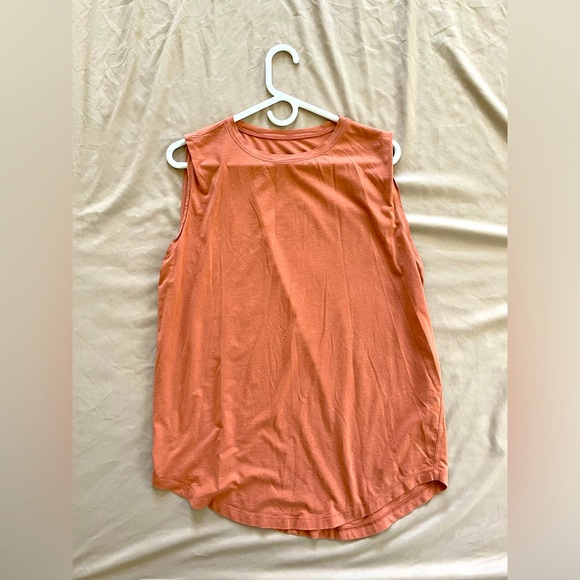 Lululemon Top - Picture 1 of 2